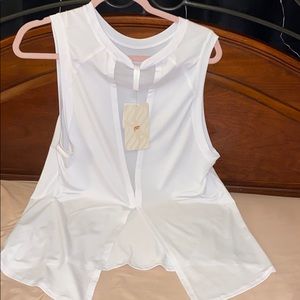 FABLETICS MONET V-BACK TIE TANK